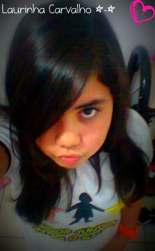 Nao sou de ninguem.Mintira sou da @todynhasua.
E ella é minha, porque ne eu amo muito ela e ella me ama. -n
