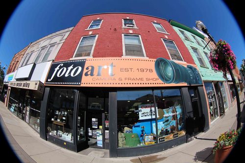 B&M small business. Downtown #OwenSound. Digital Cameras, DSLR Lenses, Camera Gear. Film, Photofinishing & Restoration #Photo tips/news, Tweets by Jen still :)