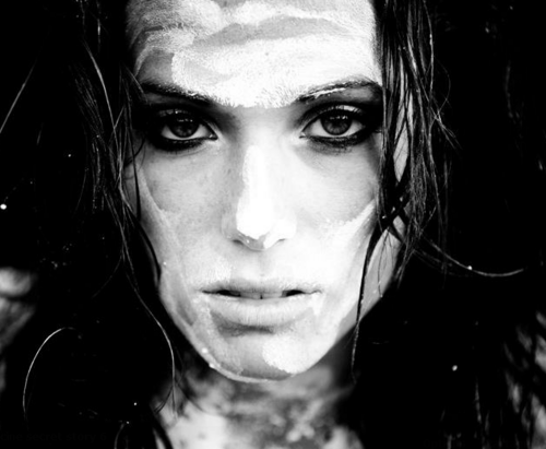 capuanavfan's profile picture. @capuanavoff,mon sourire, mon bonheur, ma vie, sans elle je ne suis presque rien !
Je ne peux plus m'en passer, je l'aime tellement 3 
#TeamCapu.