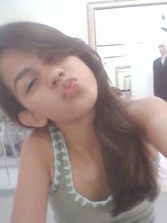 Sou a bebezinha de uns , a danada de outros , Flamenguista de raça , chocolatra e mto mais mto , pertubada , Adcc aew dlç !