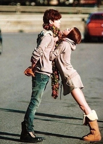 U___U__v's profile picture. 