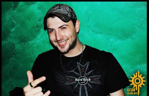 Multicast1006's profile picture. Gamer, Programmer, Pizza-eater