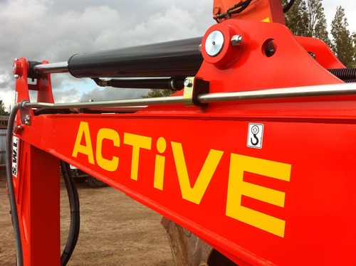 Based in Upminster, Essex we provide operated excavators, tipper lorries, grab lorries and further plant hire services.