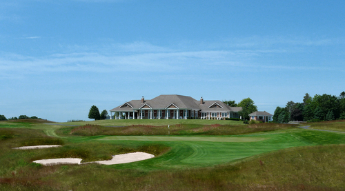 “Long Island National Golf Club takes its place in a setting of golfing wonders on the Eastern End of Long Island.” – Robert Trent Jones, Jr.