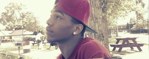#32ent team follow back wit da broo @k_32ent, @Vonte_32swaggin,, @DreiRap lol we sum thugs 
fuck u meen thug life