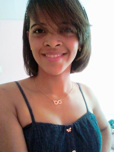 . Estudante de Enfermagem,Corinthiana com muito orgulho, Areia Branquence, louca por minha familia, e componente das Copiadas :) .