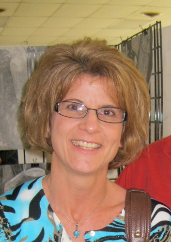 elementary educator, mother of 2 daughters, Crestwood sports fan, like scrapooking and the great outdoors