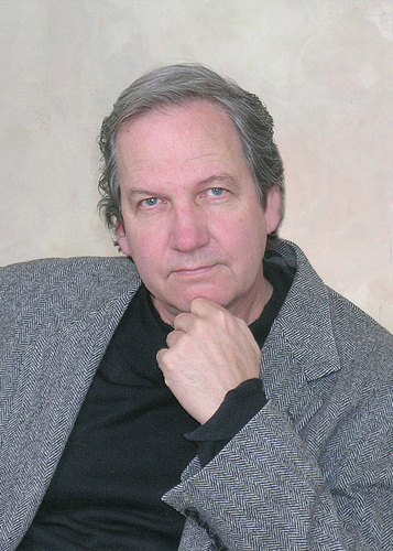 Author of 16 books including 3 New York Times best-sellers.  New biographies on RFK jr and James Hillman.
