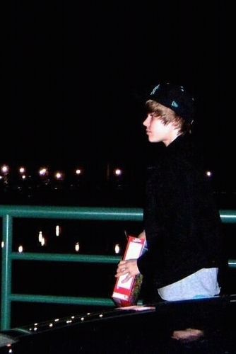 i love justin bieber ...i wish justin would follow me!  my name is emma belieber. :) im bipolar.severe attachment issues. follow me i follow back.