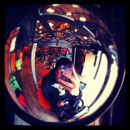 i'm Cain, i love my Girlfriend, my bike, my friends and music.