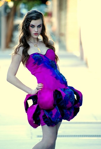 INLUSH's profile picture. InLush is designed and hand painted by Biviana Lazo. She dips her brush in her soul and combines art and fashion to create unique pieces.