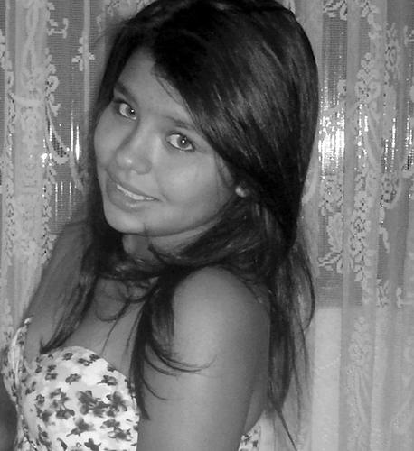 Sou como você me vê. Posso ser leve como uma brisa ou forte como uma ventania, depende de quando e como você me vê passar.
