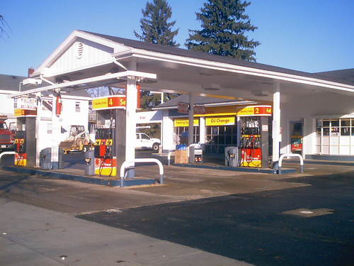 Most recently updated car wash for miles. Our rim cleaning and spot free rinse capabilities are the best the car wash industry have to offer. Come check us out.