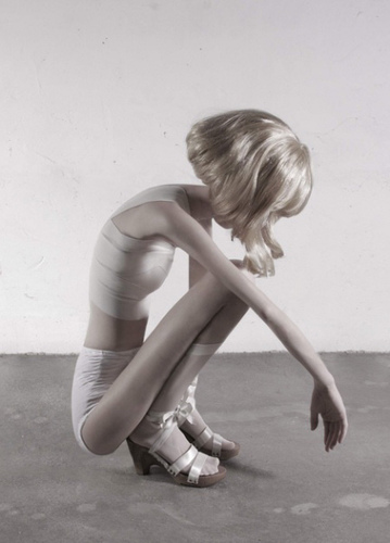 HelpMeFindAnna's profile picture. I'm not going to lie. I'm struggling with this lately. I'm here to support and hopefully get support! Fuck food! Follow back. #AnaMia