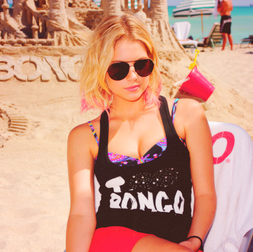 1st OFFICIAL FILIPINO BENZOHOLIC! She is such a great actress she makes Hanna a better character. (♥ i Love @AshBenzo  ♥) --- I follow back :)