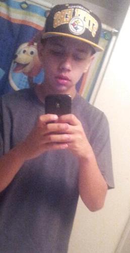 My buddie is @AdoreSammie ♡ Varsity Qb  @ IHS :D single c;