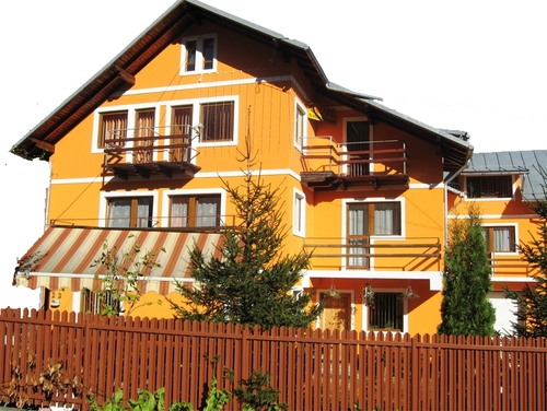 Vila Radu este locul ideal pentru cei ce doresc sa scape de agitatia marilor orase si sa se relaxeze la poalele muntilor Bucegi.
http://t.co/WEFW0DLY9A
