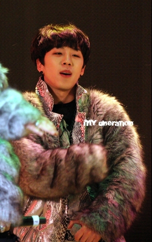 꽃다운18세☜(_☜;)=3=3=3