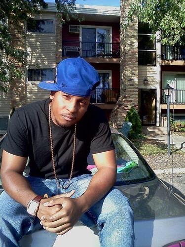 Team_Pyro's profile picture. Promoting @iamyungpyro music! #TEAMMAJOR follow up! $ da hottest underground rapper out of chicago n check Him out @IAMYUNGPYRO