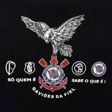 É mais que um caso de amor Na alegria, ou na dor, religião
Um sentimento que invade a alma
Não tem explicação