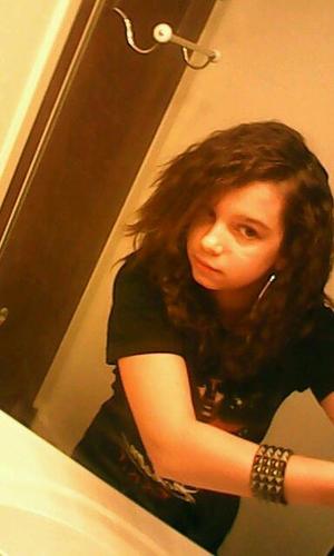 love mb, 1d, jb, BIG BANG, and ymcmb cali baby WHERE IS THE LOVE?!?