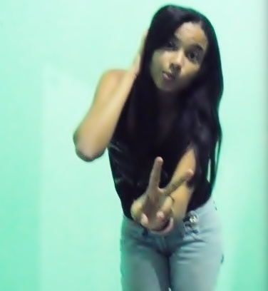 → Euu queroo.
Euu PossO.
Euu coonsiigO ←
●๋• Siimplees αssiim ~
Twittando até o fim! ;p
