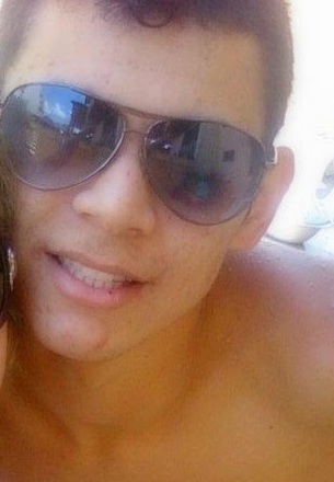 ''Wandenson'Silva-19 Anos-#Ariano-#Corinthiano-#Trezeano
-Dançarino da @moleka2012- sAgAz*