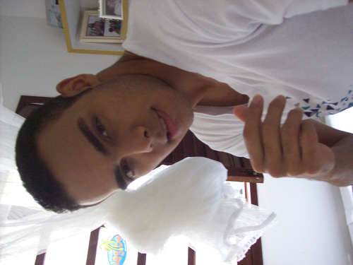 VOU SEGUIR TODOS QUE ME SEGUIREM BOM TENHO VARIOS SONHOS NA VIDA MAIS UM DELE E PODER CONHECER DE PERTO O WEYNERSON CONTO COM AJUDA DE TODOS VCS BJSSSS