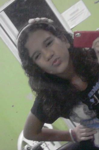 ' ' Sagitariana, Judoca e Feliz . (: Sou antipática com orgulho, só sorrio para quem provoca meu sorriso. Não gostou? #PT . @valeskamenezes_