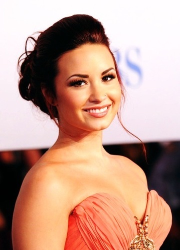 LovaticSwaggerr's profile picture. This Twitter Is Completely Dedicated To Demetria And Her Lovatics. Let It Rain Glitter.(: