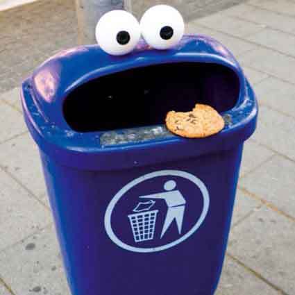 semi human food disposal unit
food and  and some other boring things perhaps..... always hungry _ i like food. eating. television