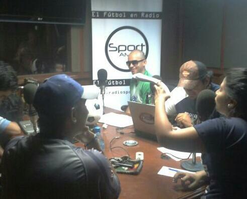 2horasbdp's profile picture. Programa de la Boca del Pozo en la am1010 El fútbol en Radio! Sintonicenos todos los sabados de 13h00 a 14h00 por la am 1010 y http://t.co/TWEdpJ1CZR