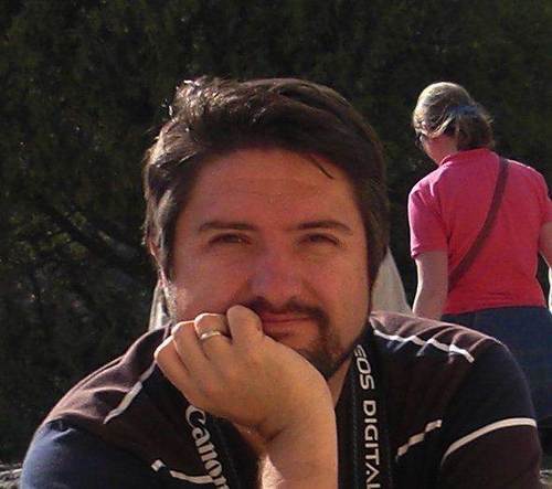 erlujis's profile picture. 