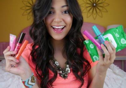 13~ fangirl ~obsessed with @macbarbie07 ~ she is amazing and so pretty~ if you follow : i love you 3