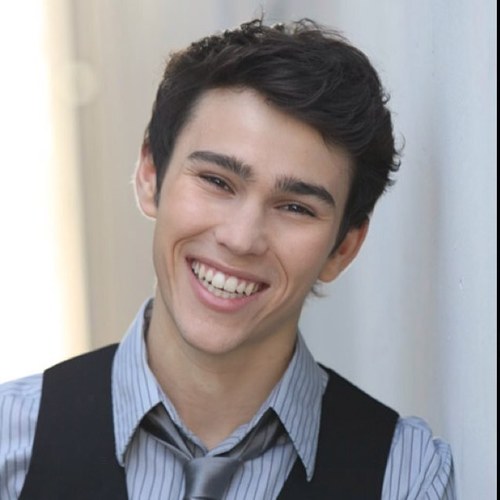 MaxSchneiderRp's profile picture. Hi! I'm Max Schneider!! I play in How To Rock and Rags!! (RP) Did i mention I'm Single as a pringle :-(