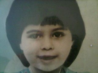 Hija de Andinos, nacida en Caracas.Egresada de la Màxima casa de estudios UCV.