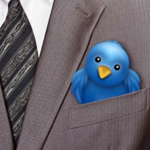 SMforIMMO's profile picture. Op Twitter en Facebook verkoop je geen huizen. Wat sociale media voor jou als vastgoedmakelaar wel kan betekenen vertellen we je graag.