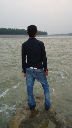 surajkc11's profile picture. I am a little sweet loving boy of 19 years of age. I love to play football. I am big fan of Manchester united.