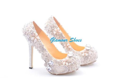 Glamour Shoes Boutique has the finest range of handcrafted unique glamorous shoes to suit any occasion. We also make custom designs to suit any outift.