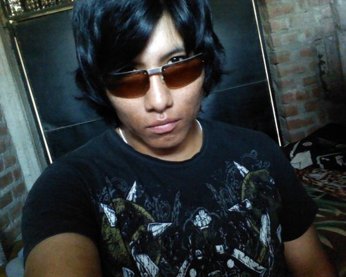 vanmynyshu's profile picture. 