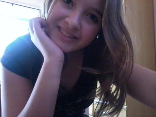E é incrível como eu vivo pelo seu sorriso. ( Luan Rafael ♥ )