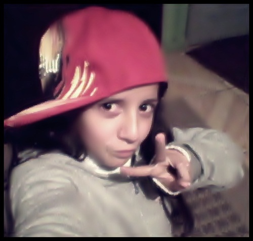 ; Prima Da @uma_lacta && da @amo_obobesponja  ; subrinha da @uma_tequilla ; amo chocolate preto *--*  ; amiga da @uma_fofucha ; melhor amiga da #Samuara