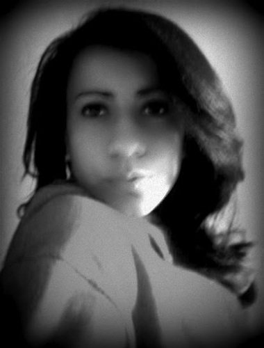 - infantil,  corinthiana, sonhadora , belieber , e mais um monte de coisas hsuahsuahs ;] Segue ?