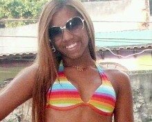 Ser feliz não é ter uma vida perfeita.ser feliz é reconhecer que vale apena viver, apesar de todos os desafios, perdas e frustraçôes. Ser feliz é deixar de ser