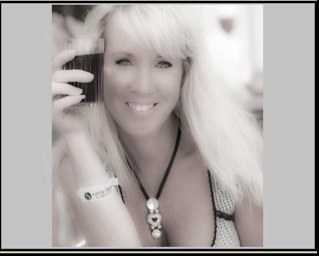 Angeliquedejong's profile picture. At work at Telergyhd / mware Soluitions