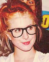 luluglub's profile picture. 