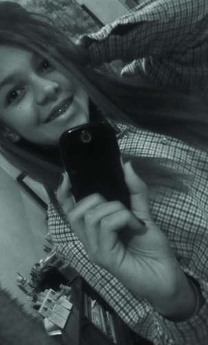 teaamo muuut suua burrinha   
// @PrettinhaDaCone