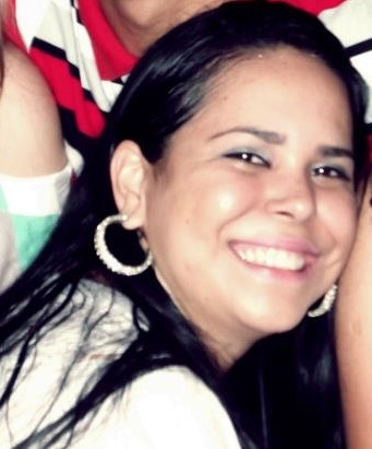 sou uma pessoa alegre, sou casada..e tenho uma filha linda e muito feliz com a vida que deus me deu