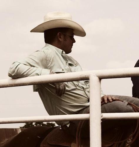 TxAg11's profile picture. IG: @wjhollon