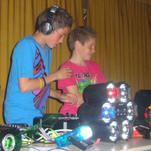 DJRijkDJStanio's profile picture. Emiel Rijk - Stan van Hoepen - Je kan ons inhuren neem dan contact met ons op